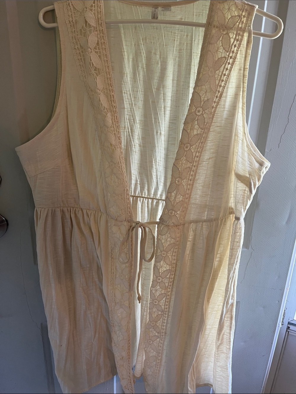 Cato Cream Lace-Trim Robe Cover-Up